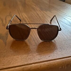 Brown Aviator Sunglasses
